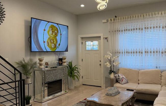 Move-In Ready 4BR Home in the Heart of Port Richmond!