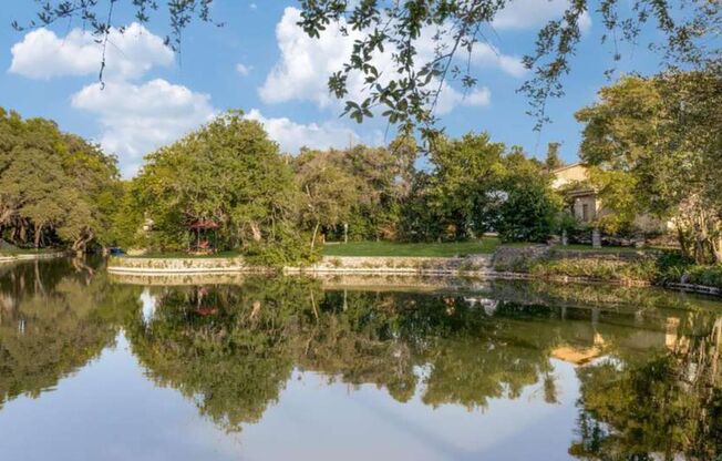 1 bed, 1 bath, 704 sqft, $1,150, Unit 156