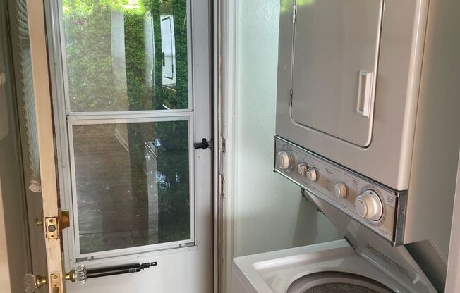 1 bed, 1 bath, 650 sqft, $1,295, Unit 1612