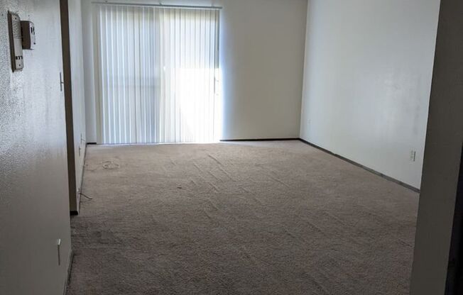 2 beds, 1.5 baths, 1,000 sqft, $1,451, Unit 8199-8199C