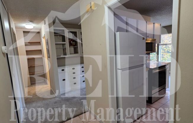 ADORABLE CENTRALLY LOCATED CONDO