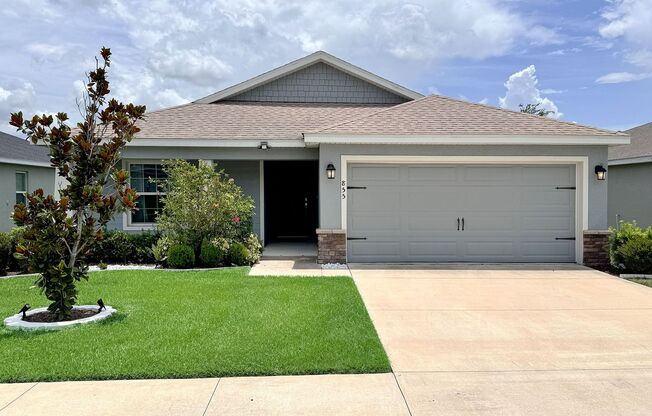 Beautiful 4-BR, 2-BA “Budget Friendly”– Solar-Powered, No Electric Bill – Save $350–$700 Monthly