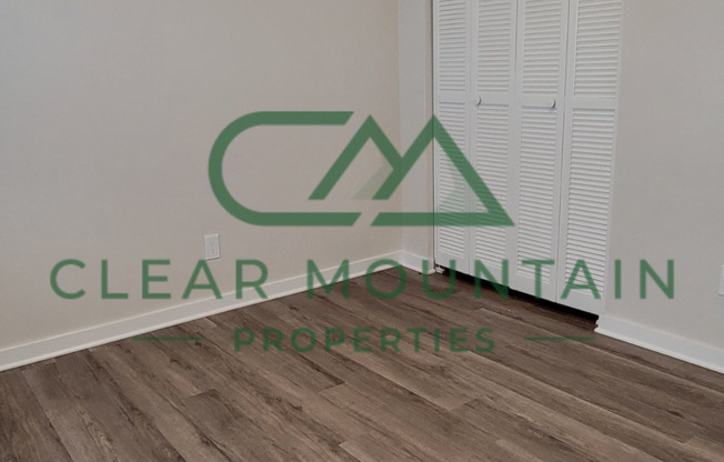 2 beds, 1 bath, 980 sqft, $1,225, Unit 52