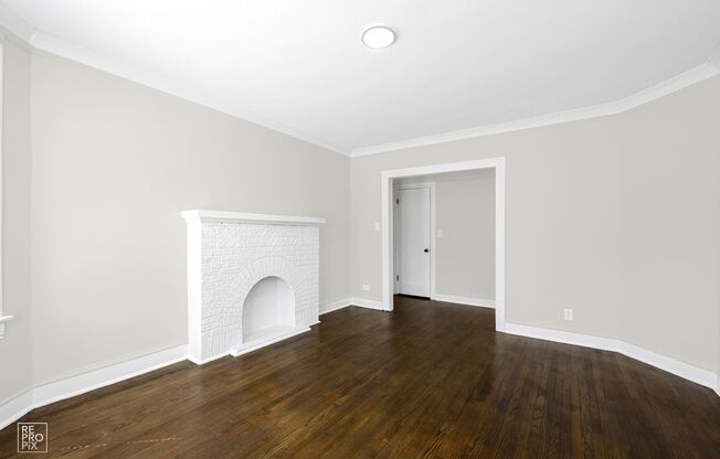 7706 South Coles