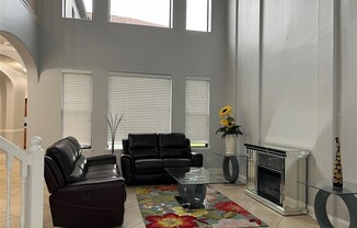 10041 LK DISTRICT LN