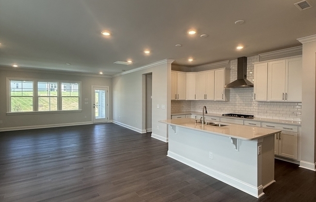 617 EMERALD BAY CIR