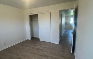 2 beds, 1 bath, $1,295, Unit Unit 1325A