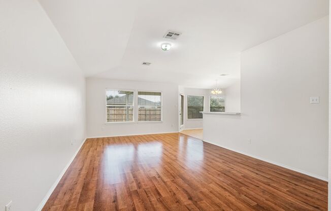Beautiful Single Story, 3 Bedroom, 2 Bath Home in Round Rock