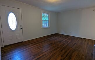 2 beds, 1 bath, $1,300