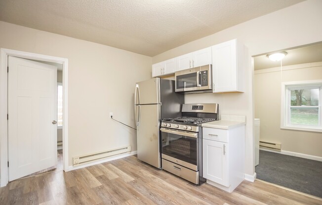 Update 1 bedroom Home with Fenced in Yard