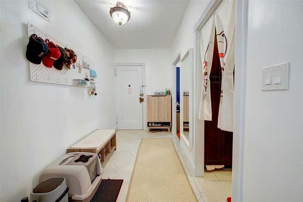 1 bed, 1 bath, 850 sqft, $2,350, Unit 3L