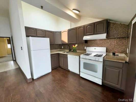 2 beds, 1 bath, 1,083 sqft, $3,000, Unit 3