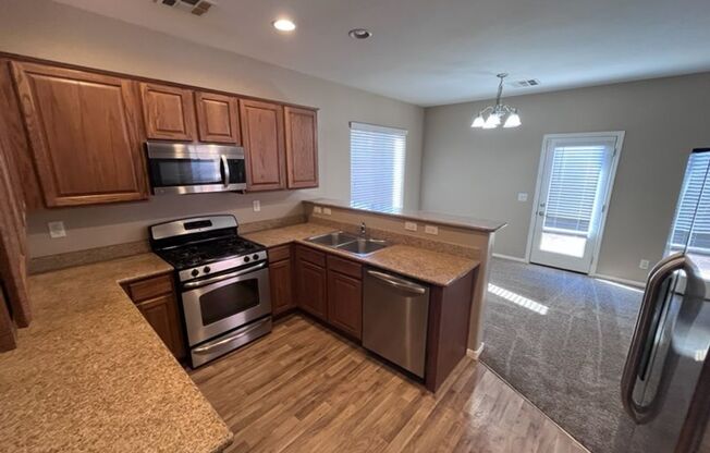 3 BEDROOM 3 BATH 2 STORY HOME IN NORTHWEST GATED COMMUNITY!