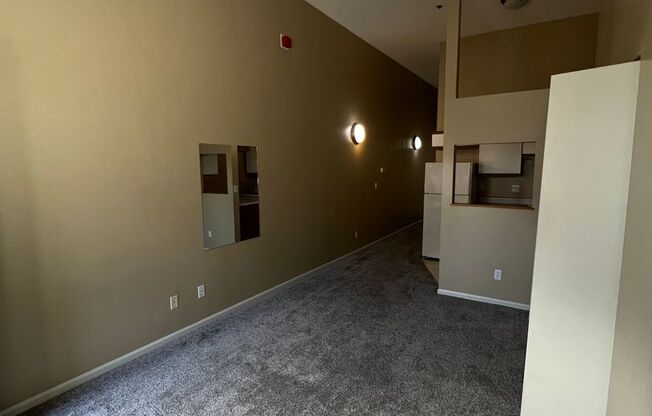 Studio, 1 bath, 405 sqft, $845, Unit 104