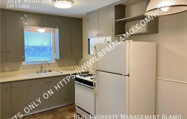 1 bed, 1 bath, 452 sqft, $1,050