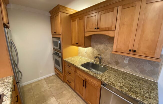 1 Bed 1 Bath Condo In Walnut Creek *REMODELED* (Marchbanks)