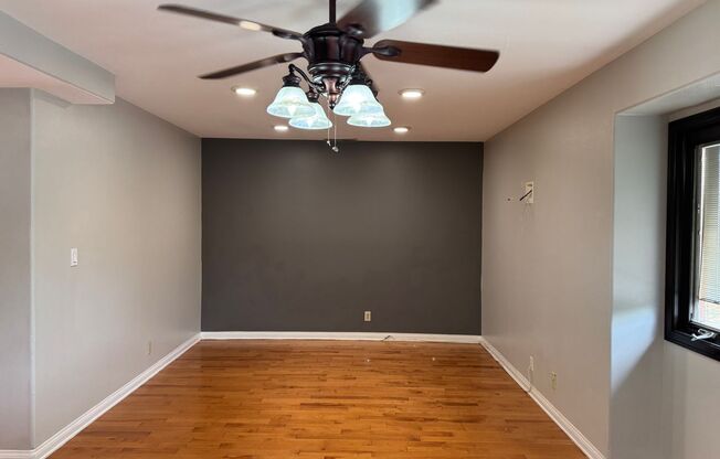 Beautiful 3bd 2.5 bath townhome