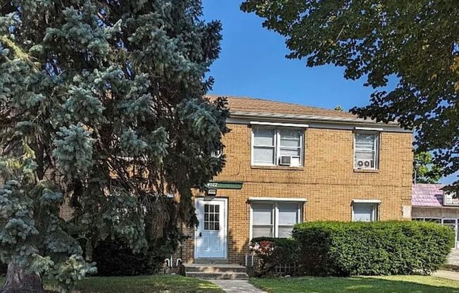 4522 North Teutonia Avenue