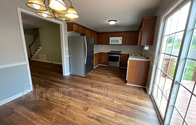1040 BLAIRFIELD DR