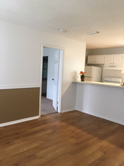 2 beds, 2 baths, 815 sqft, $1,175, Unit O1