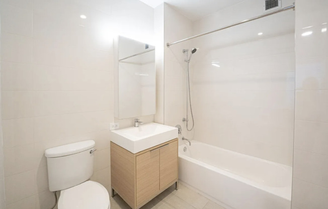 1 bed, 1 bath, $3,935, Unit 1718
