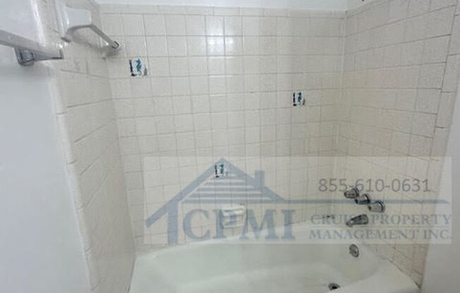 Studio, 1 bath, 400 sqft, $1,525, Unit 115