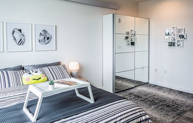 Studio, 1 bath, 376 sqft, $1,849, Unit 202