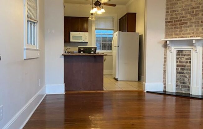 2 beds, 1 bath, $1,495