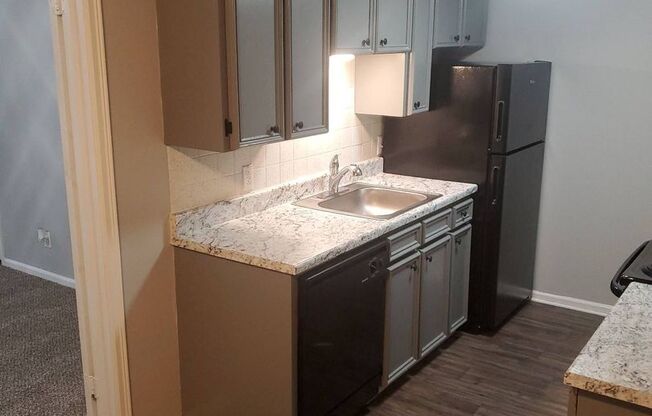 1 bed, 1 bath, 620 sqft, $755, Unit 7818-103