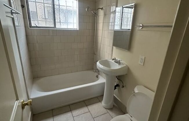 1 bed, 1 bath, $1,800