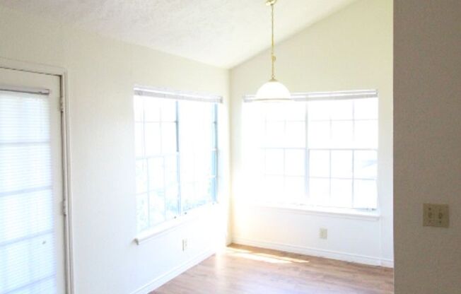 Condo within walking distance to Texas State University