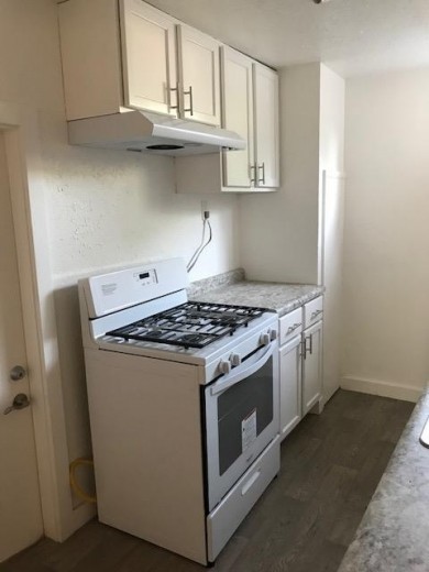 1 bed, 1 bath, $754