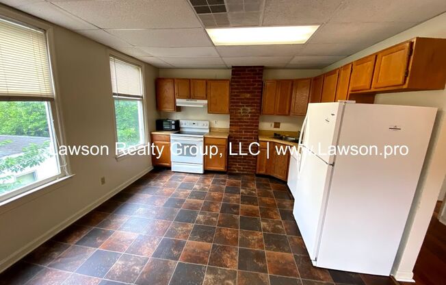 1 bed, 1 bath, 900 sqft, $895