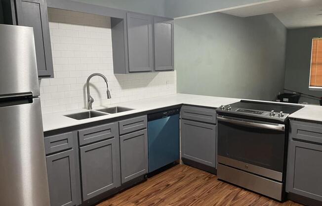 3 beds, 2 baths, 1,500 sqft, $1,575