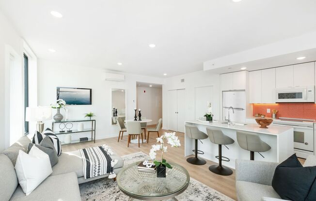 3 beds, 2 baths, 1,202 sqft, $2,475, Unit N-501