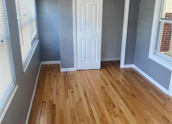 220 HILLSIDE AVE