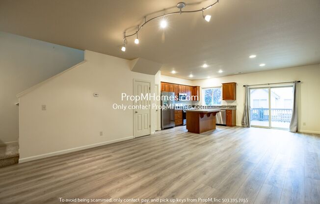 Bright & Functional 3 Bedroom Home in Damascus!