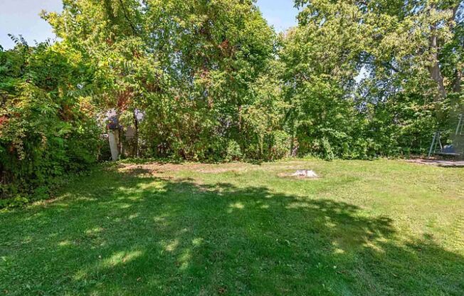 30-32 Sherman St - Lakefront Living, Right in the Heart of Burlington