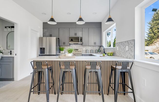 Beautiful Brand New 2bed 2.5bath Seattle Home w A/C! - Be the fist one to live in it!!