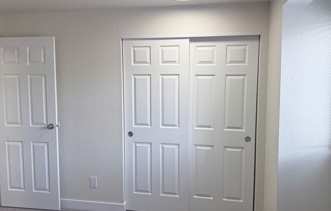 2 beds, 2 baths, 984 sqft, $2,175, Unit B203