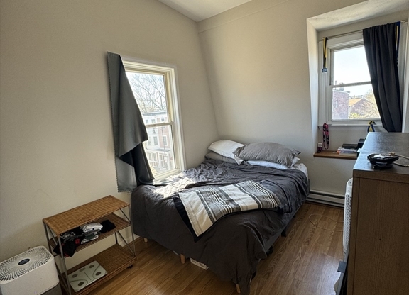 608 DORCHESTER AVE