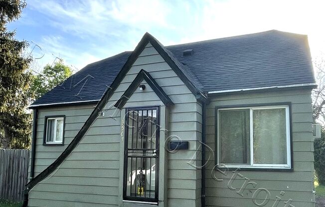 UPDATED RANCH in INKSTER
