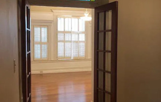 2433 FRANKLIN 1