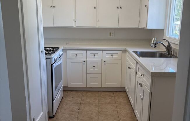902-908 24th Street