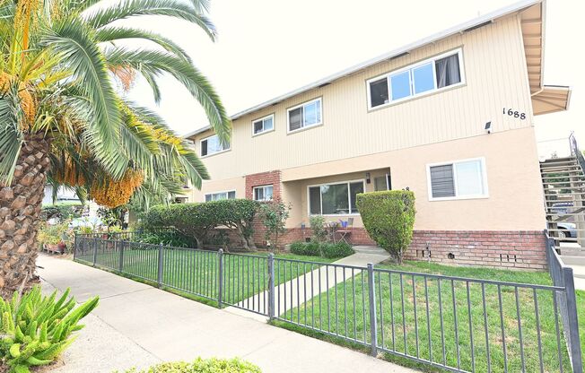 1688 De Rose Way