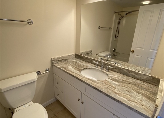 2 beds, 2 baths, 1,067 sqft, $3,850, Unit 809