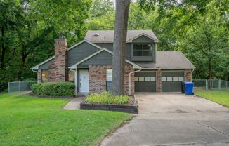 Charming 3-Bedroom Home with Vaulted Ceilings and Modern Amenities