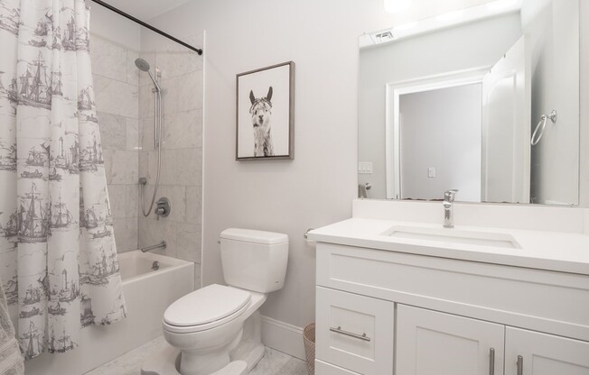 3 beds, 2 baths, 1,558 sqft, $6,050, Unit 28
