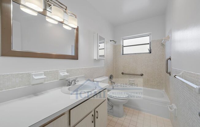 2 beds, 1 bath, 822 sqft, $2,095, Unit C212