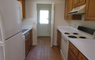 2 beds, 2 baths, $1,200